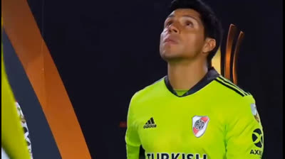 Recopilación de todas las paradas de Enzo Pérez en el River Plate vs Santa Fé